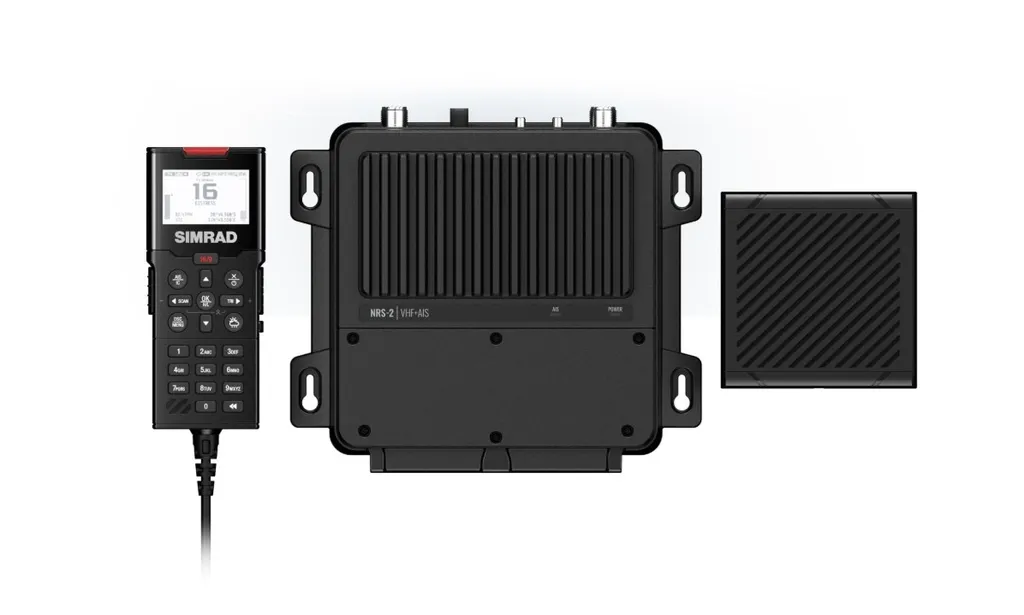 ������������ Simrad RS100-B Blackbox VHF 