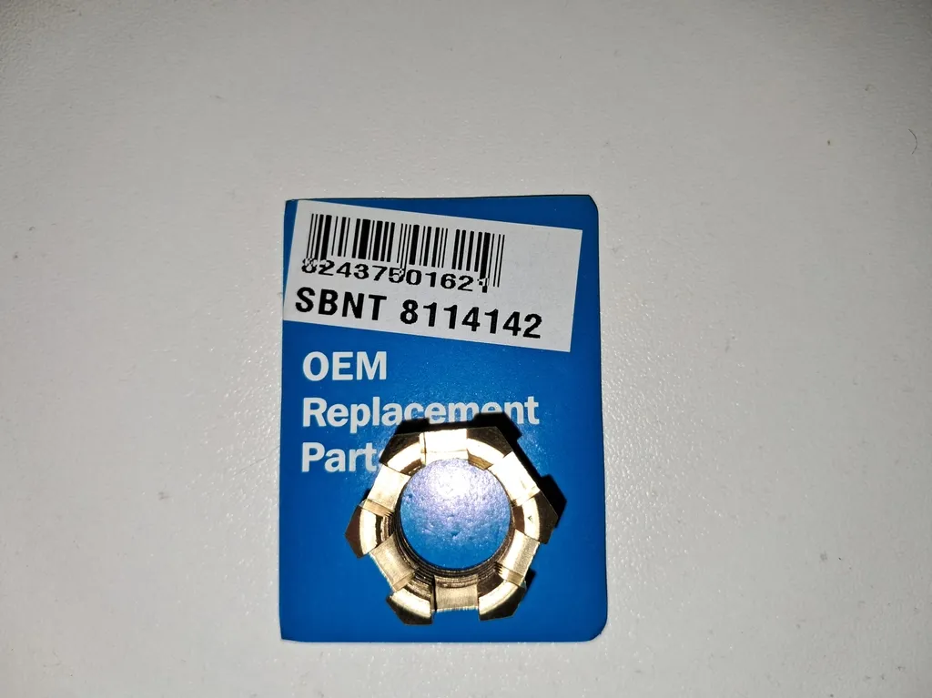 ����� �������� ����� SBNT 8114142 Suzuki 20-30 �.�.